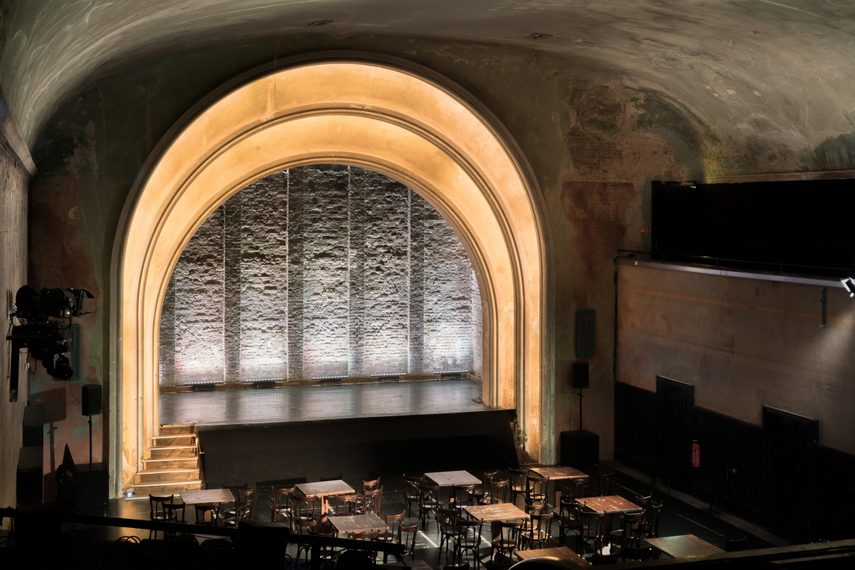 Theater im Delphi - Bühne und Portal